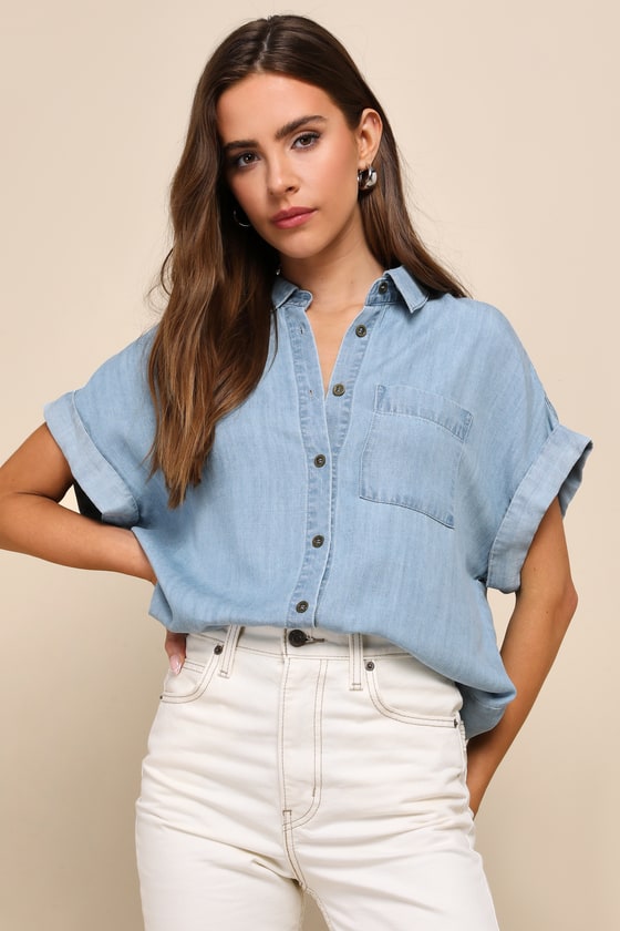 How to Style Denim Shorts: What to Wear with Your Shorts and Look Stylish! cover photo collage