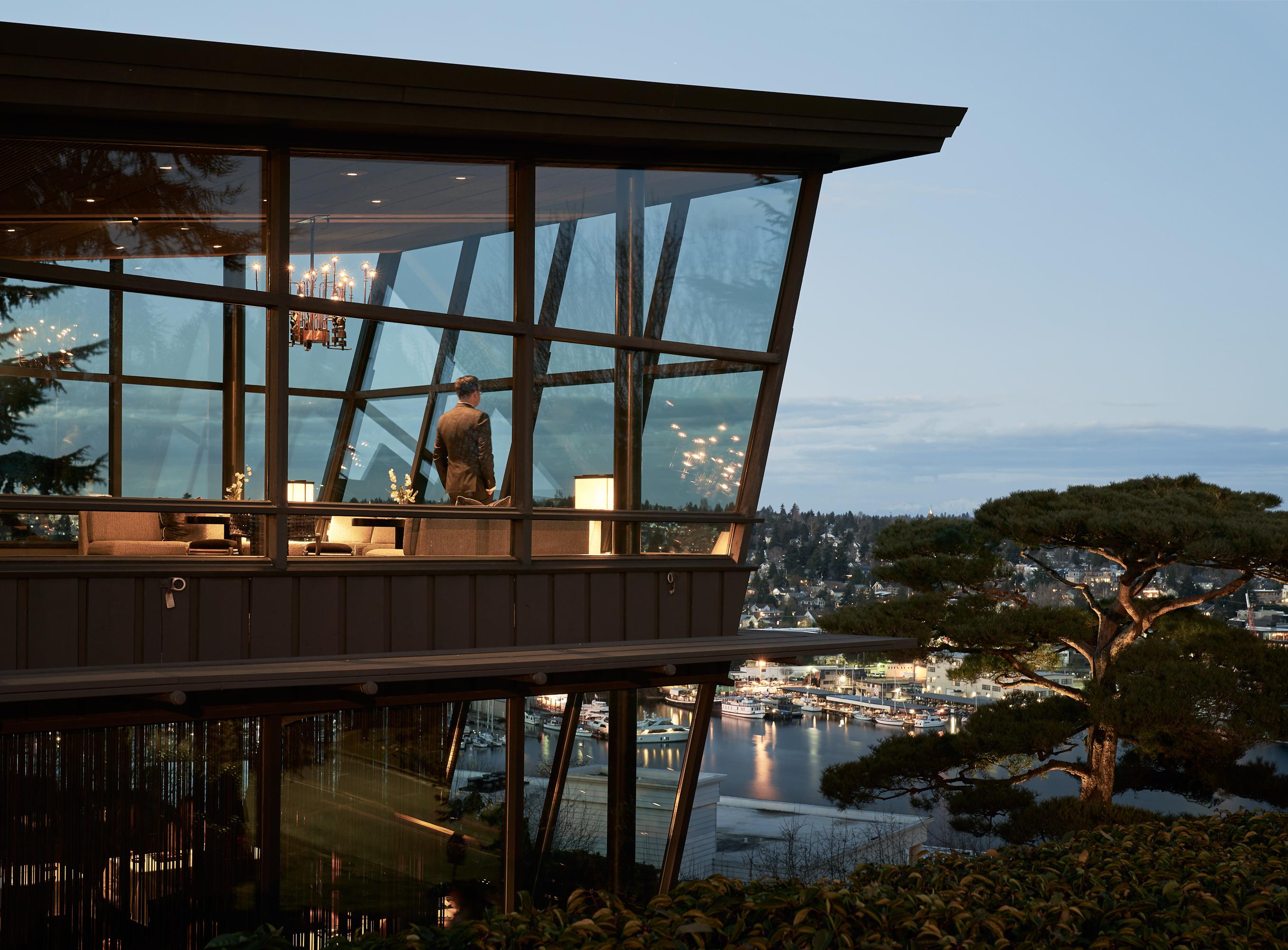 Dining around Seattle? Look no further than here. cover photo collage
