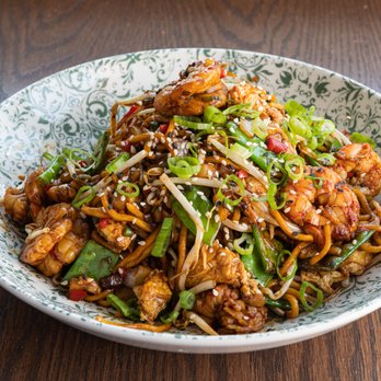 skip DoorDash and go here instead (CLT edition) cover photo collage