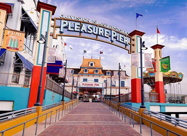 Galveston, TX things to do cover photo collage