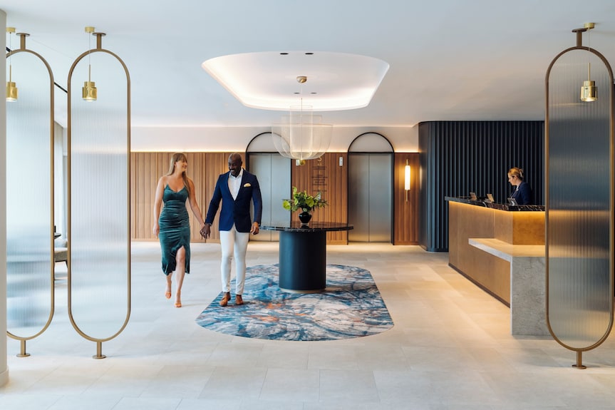 Cheap Sleeps, Big Dreams: London Hotels Under £150 💸 cover photo collage