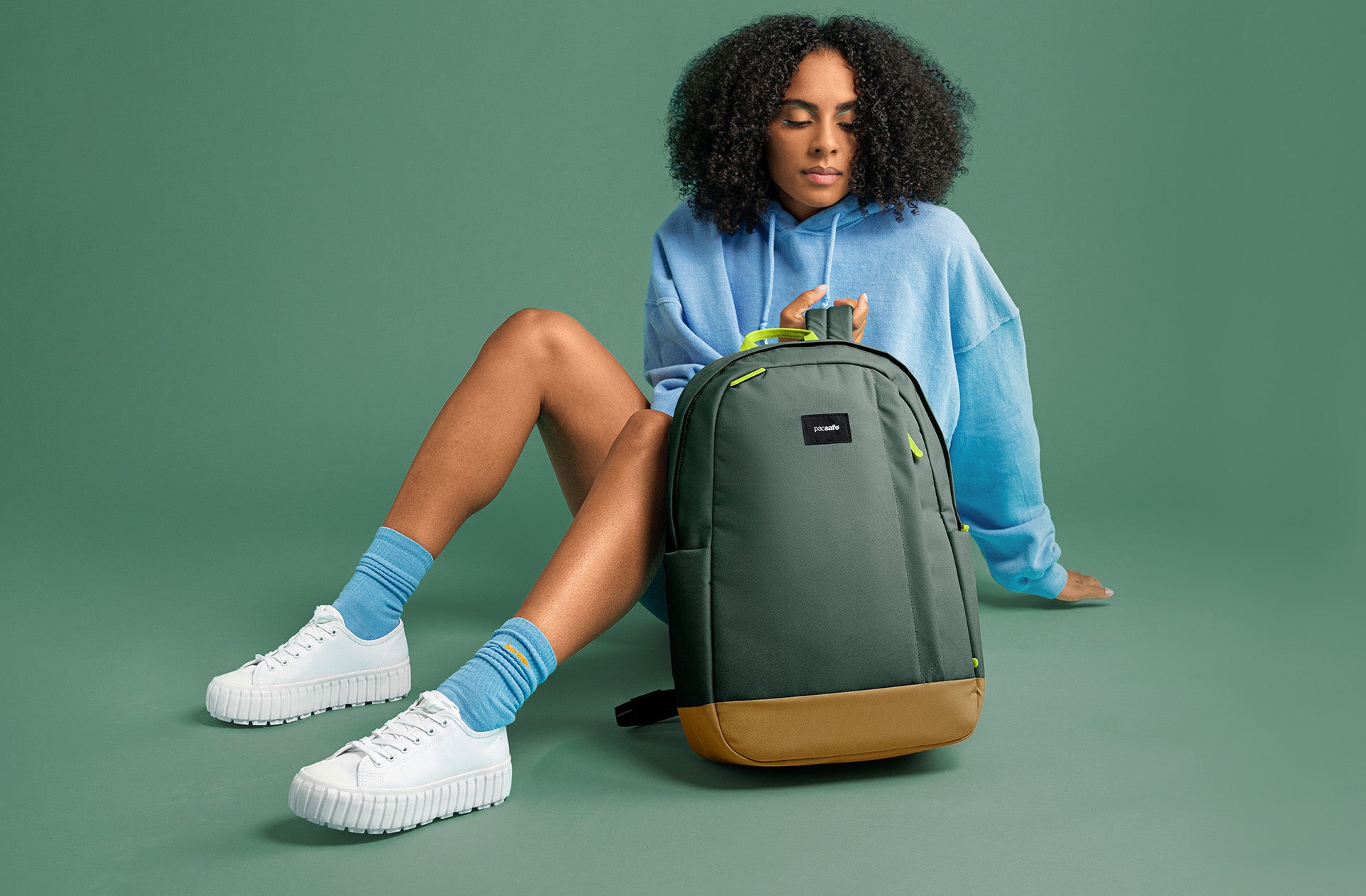 My International Student Checklist for those who want to study abroad cover photo collage