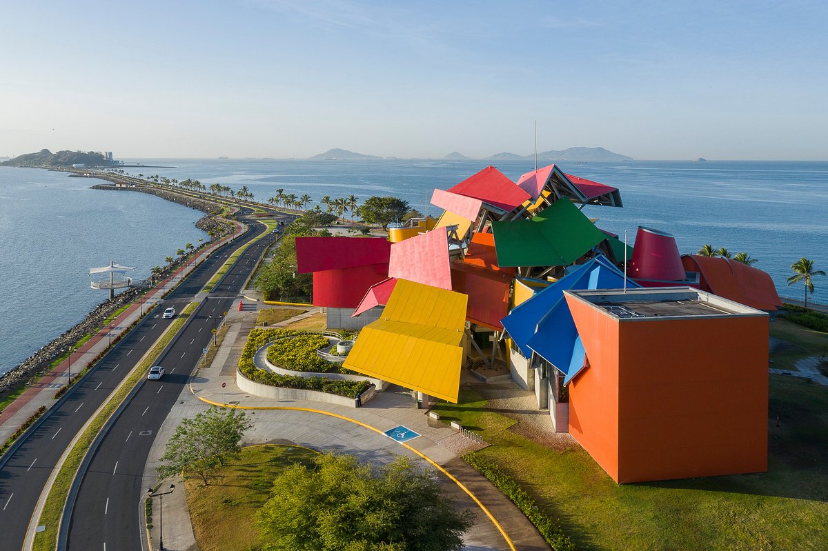 Panama: places to go and things to do cover photo collage