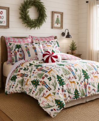 Holiday Magic Musts cover photo collage