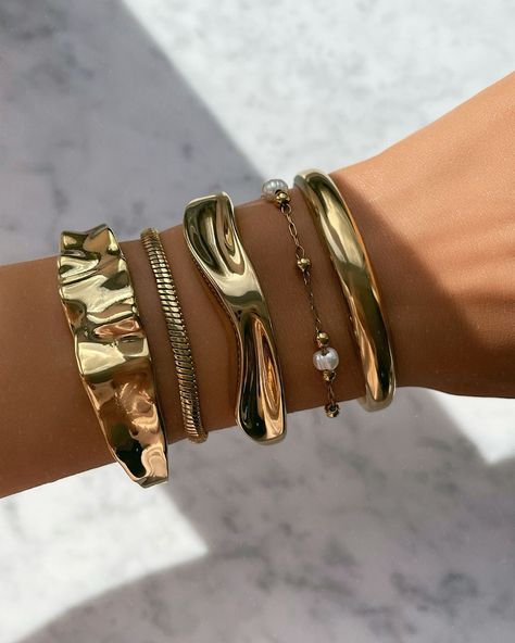 Top 15 Fashion Accessories That Look Expensive but Cost Less cover photo collage