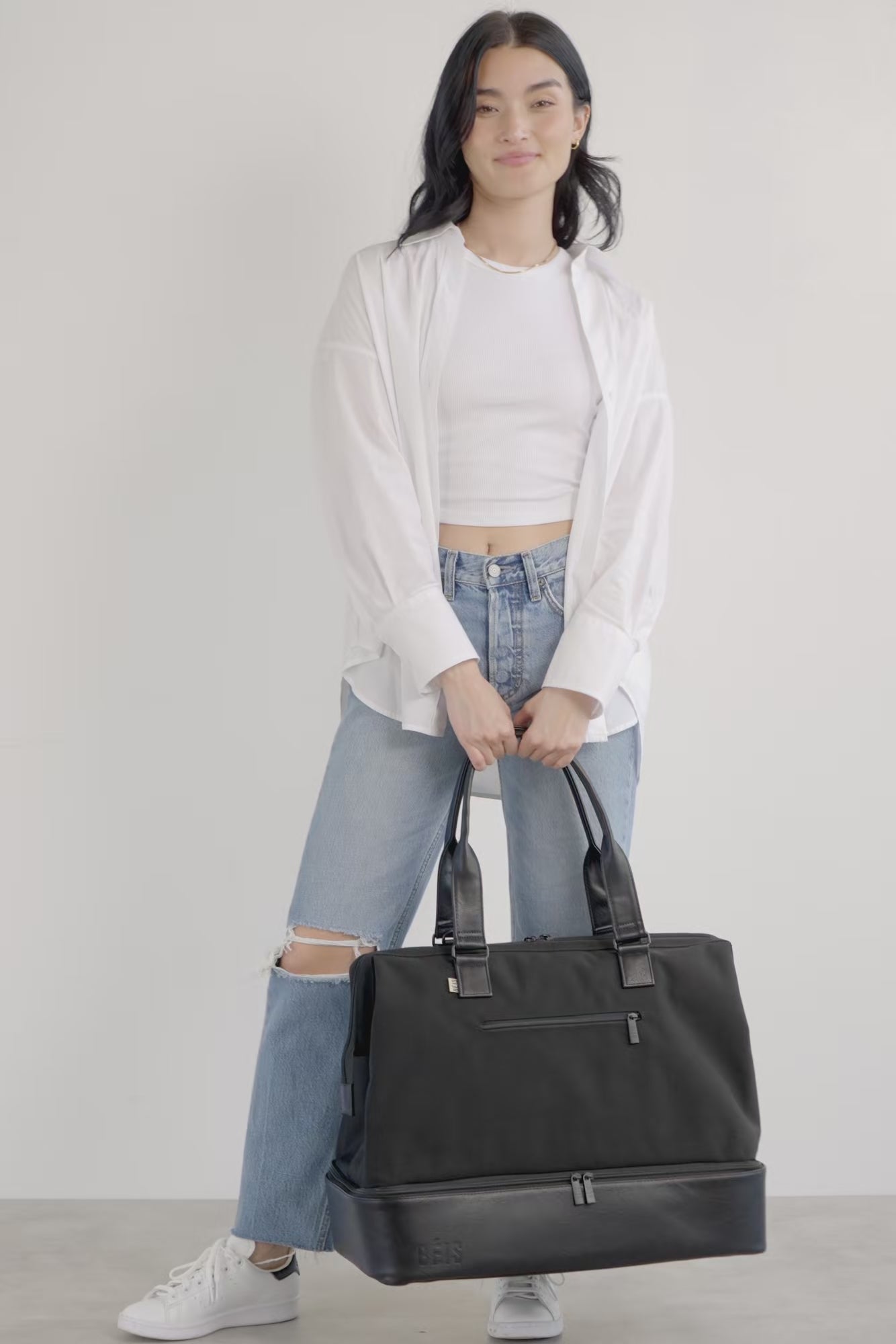 ✈️ Best Travel Essentials: Must-Have Items for Stress-Free Trips cover photo collage