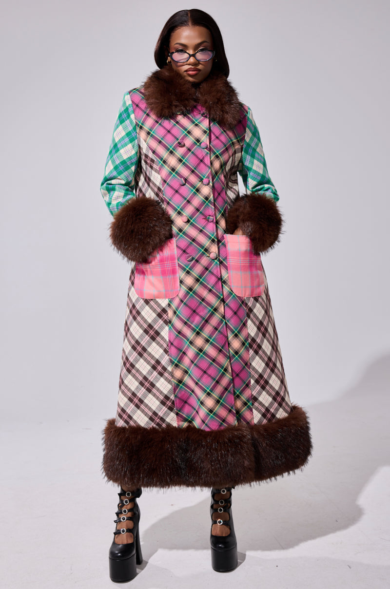 Curvy Fashionista! cover photo collage