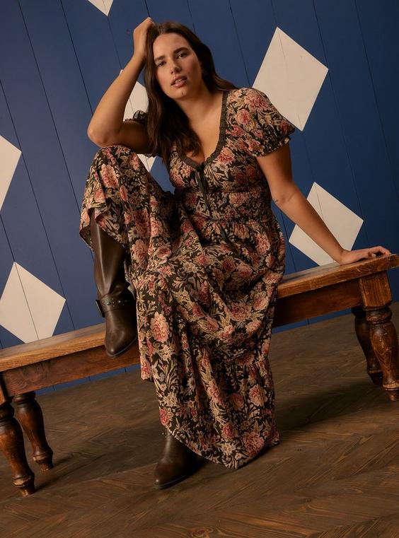 Chic & Cozy: The Best Plus Size Fall Dresses for Curvy Women