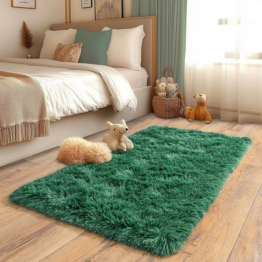 What you actually need for college move in cover photo collage