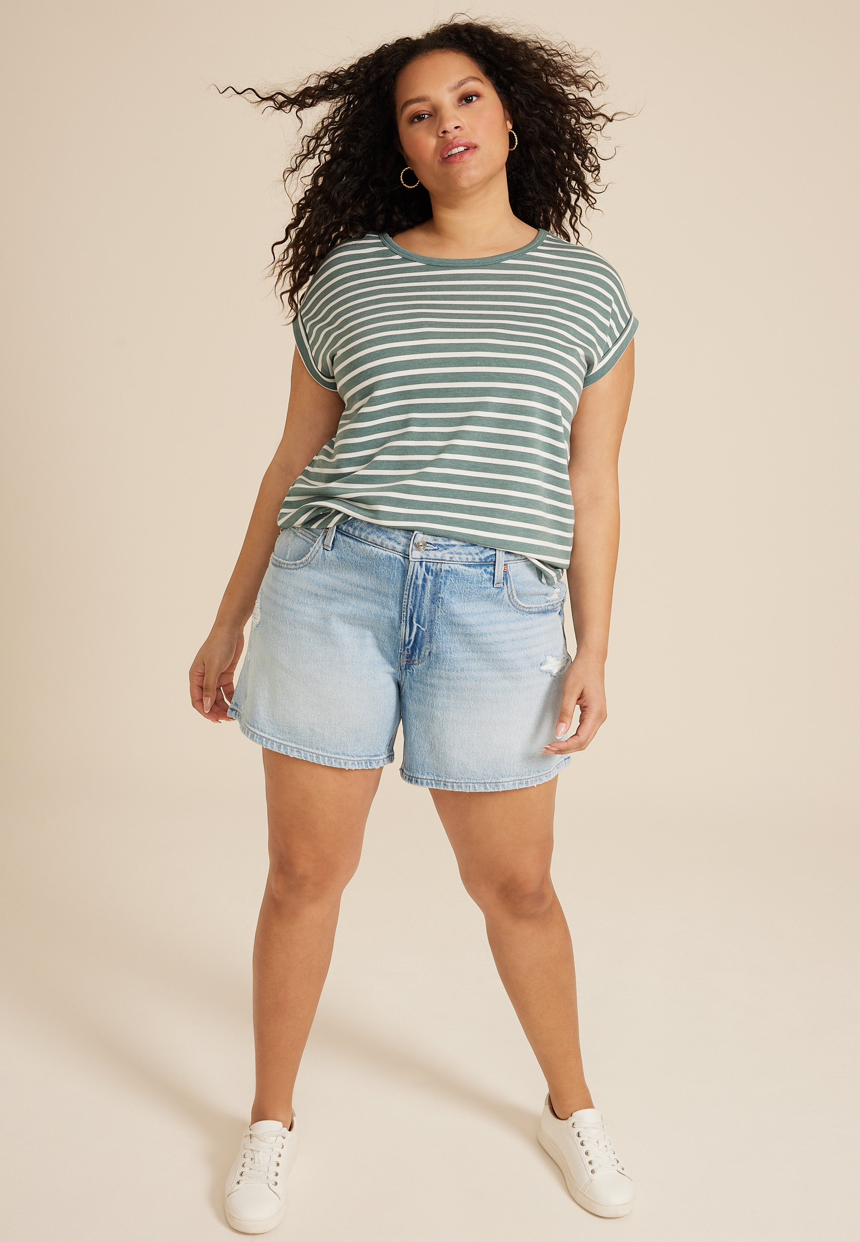 Millennial mom fits cover photo collage