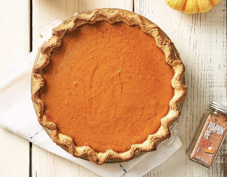 11 perfect Thanksgiving essentials to guarantee a delicious and stress-free holiday dinner. cover photo collage