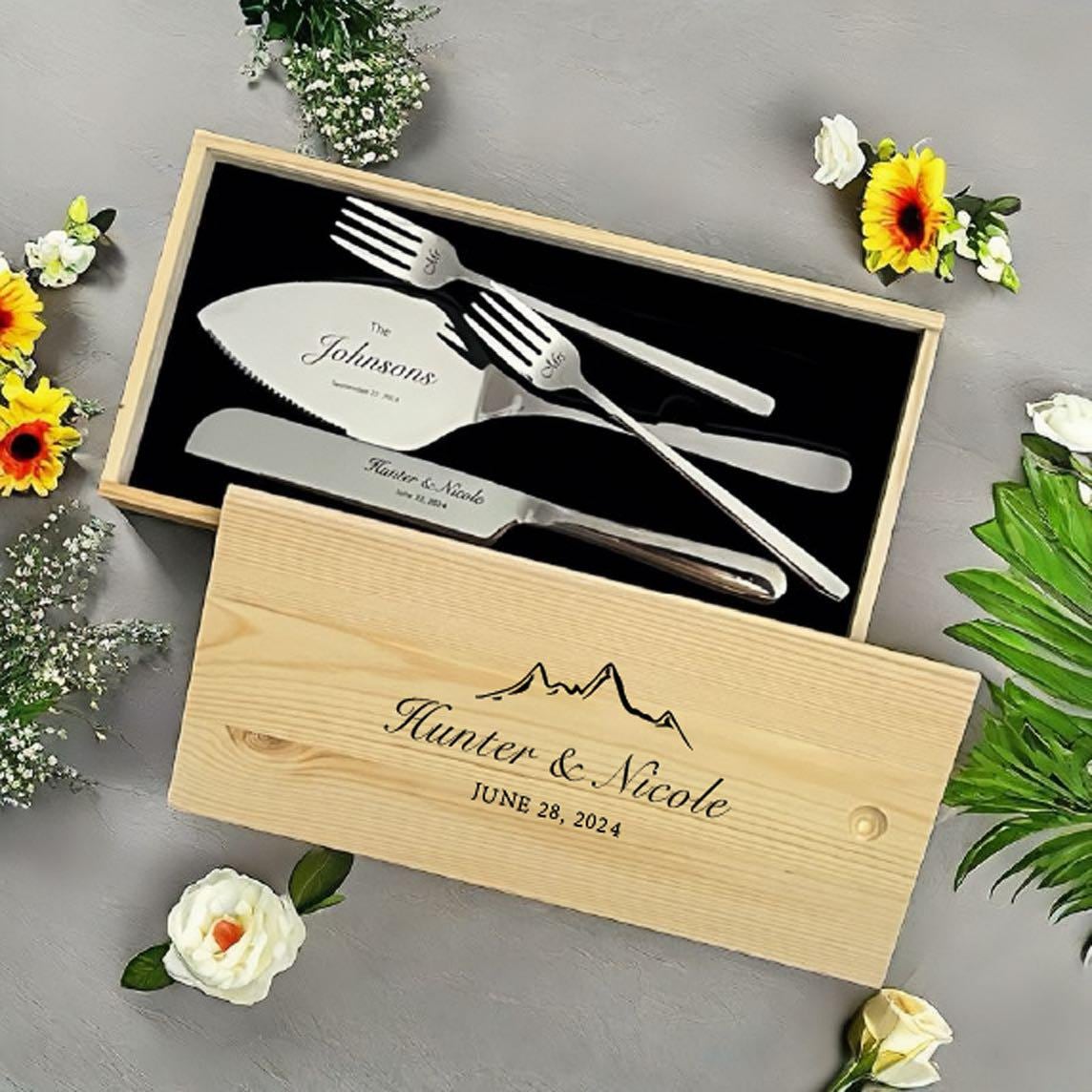 The Best Etsy Wedding Finds🤍💍 cover photo collage