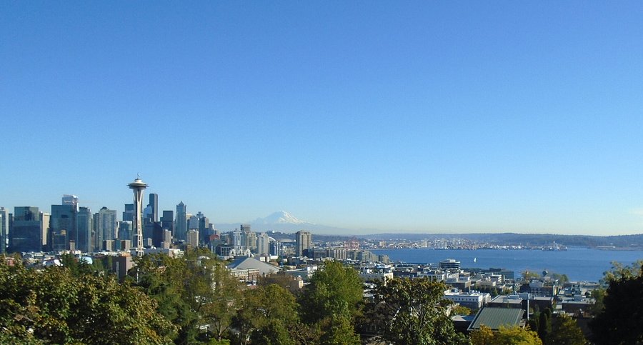 A Day in Seattle from a Local’s POV cover photo collage