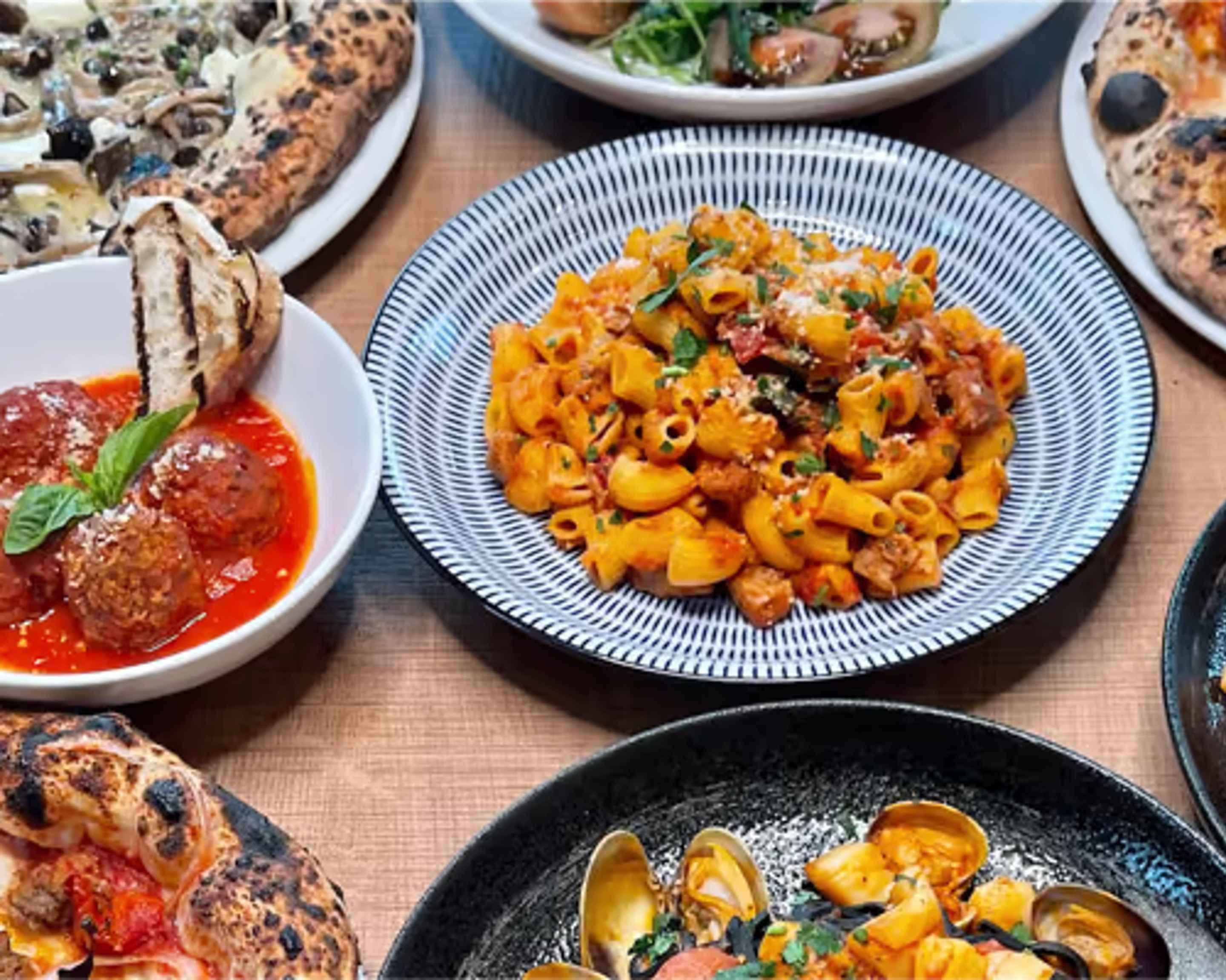 Yummiest Places to Eat in Melbourne cover photo collage