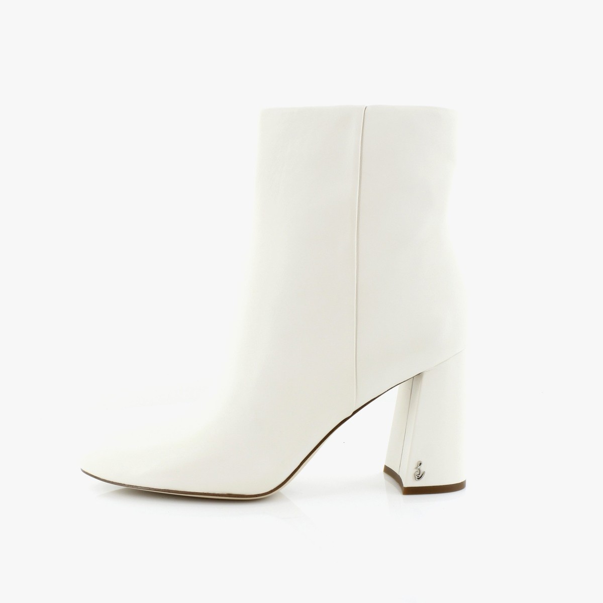 Everyday Chic Favorites 🤍 cover photo collage