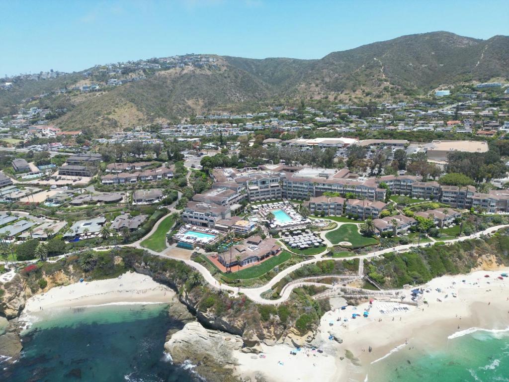 24 hours in laguna beach! cover photo collage