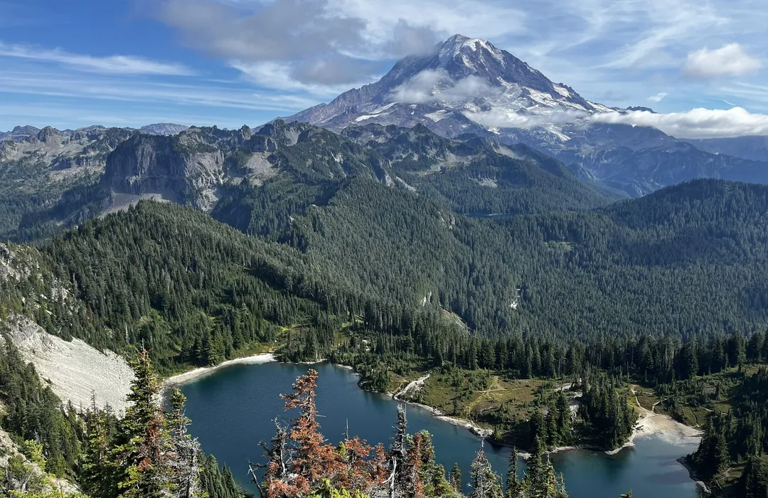 Pacific Northbest: Hikes in western Washington to add to your bucket list cover photo collage