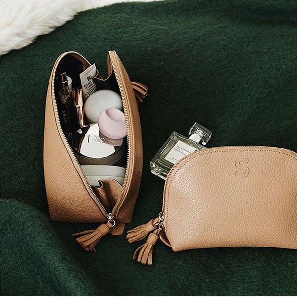 What in my Makeup Bag? 💋 cover photo collage