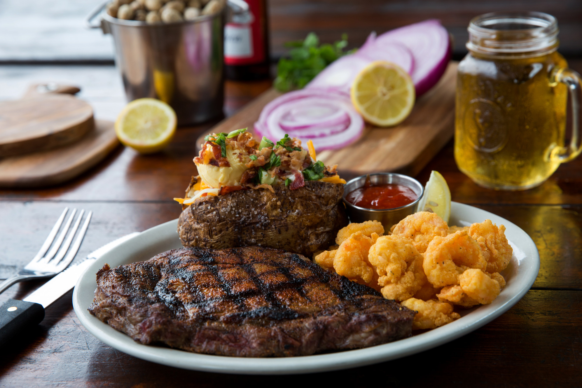 My favorite laid back places to eat in North Alabama. cover photo collage