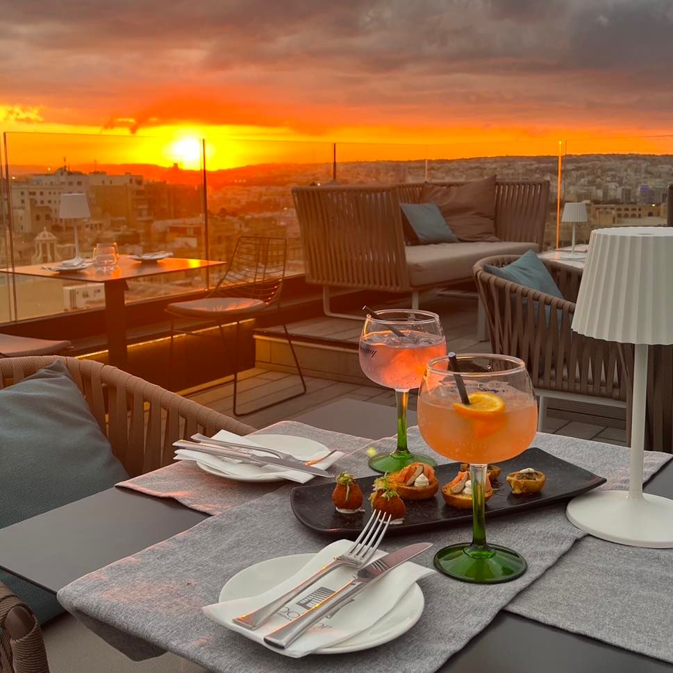 Malta 🇲🇹 Travel Musts - do, eat, stay, pack! cover photo collage