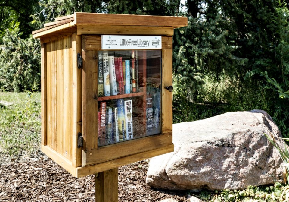 Places to get books without breaking the bank cover photo collage