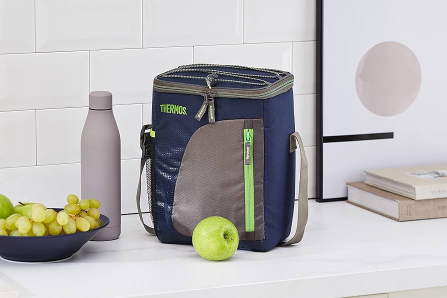 Must Haves for the Light-Packing Traveller cover photo collage