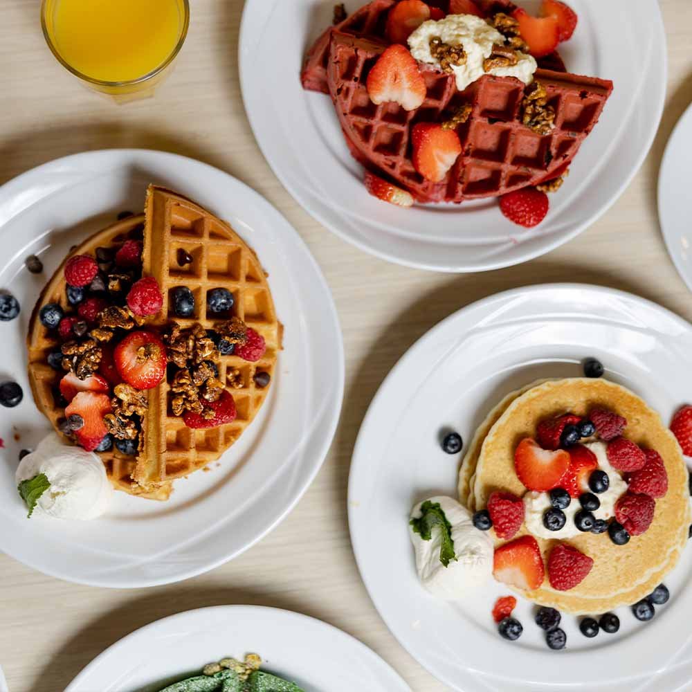 adventures in chicago - quick and fun things to do cover photo collage