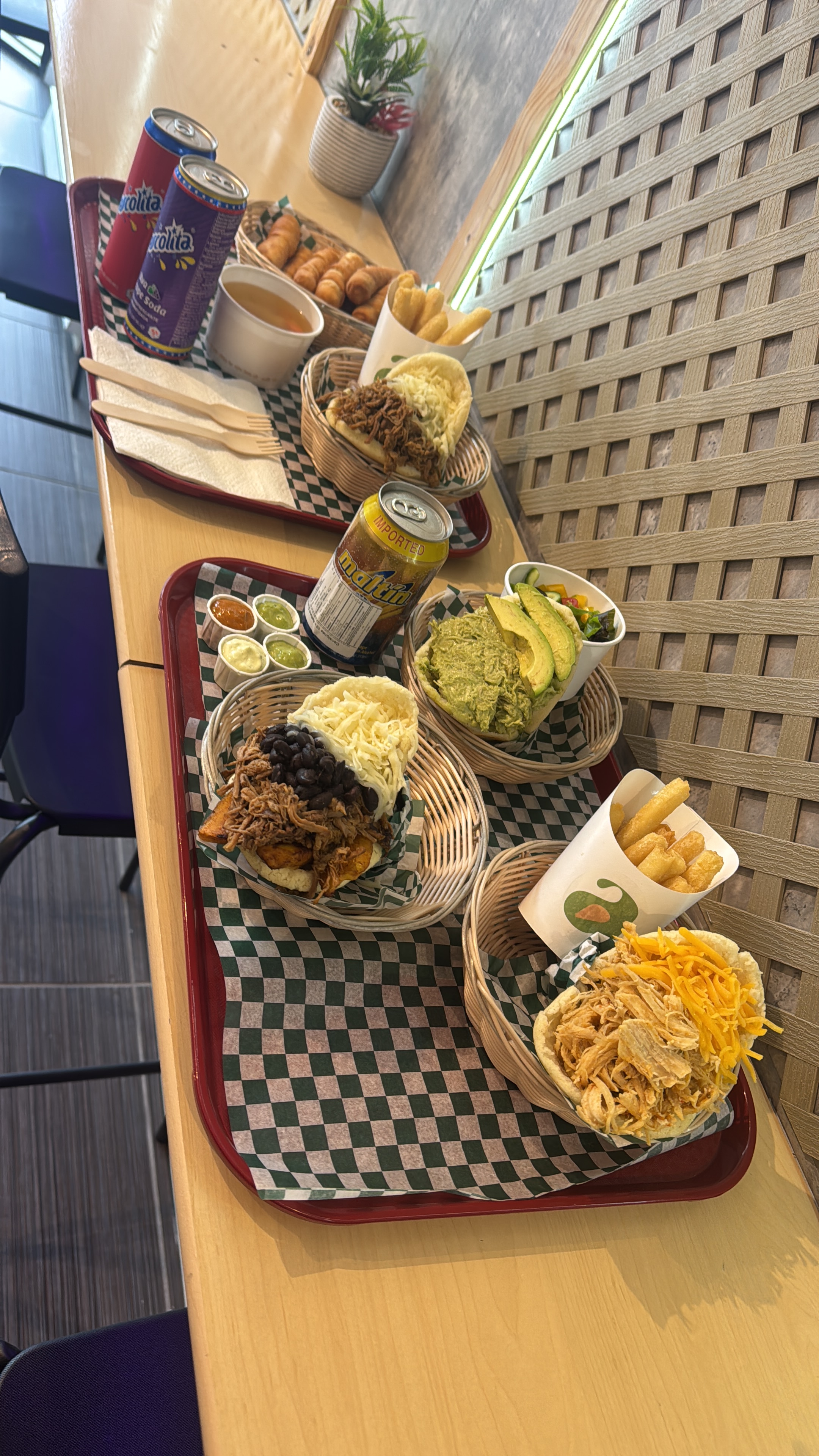 Must try foods in Montreal from a local ⭐ cover photo collage