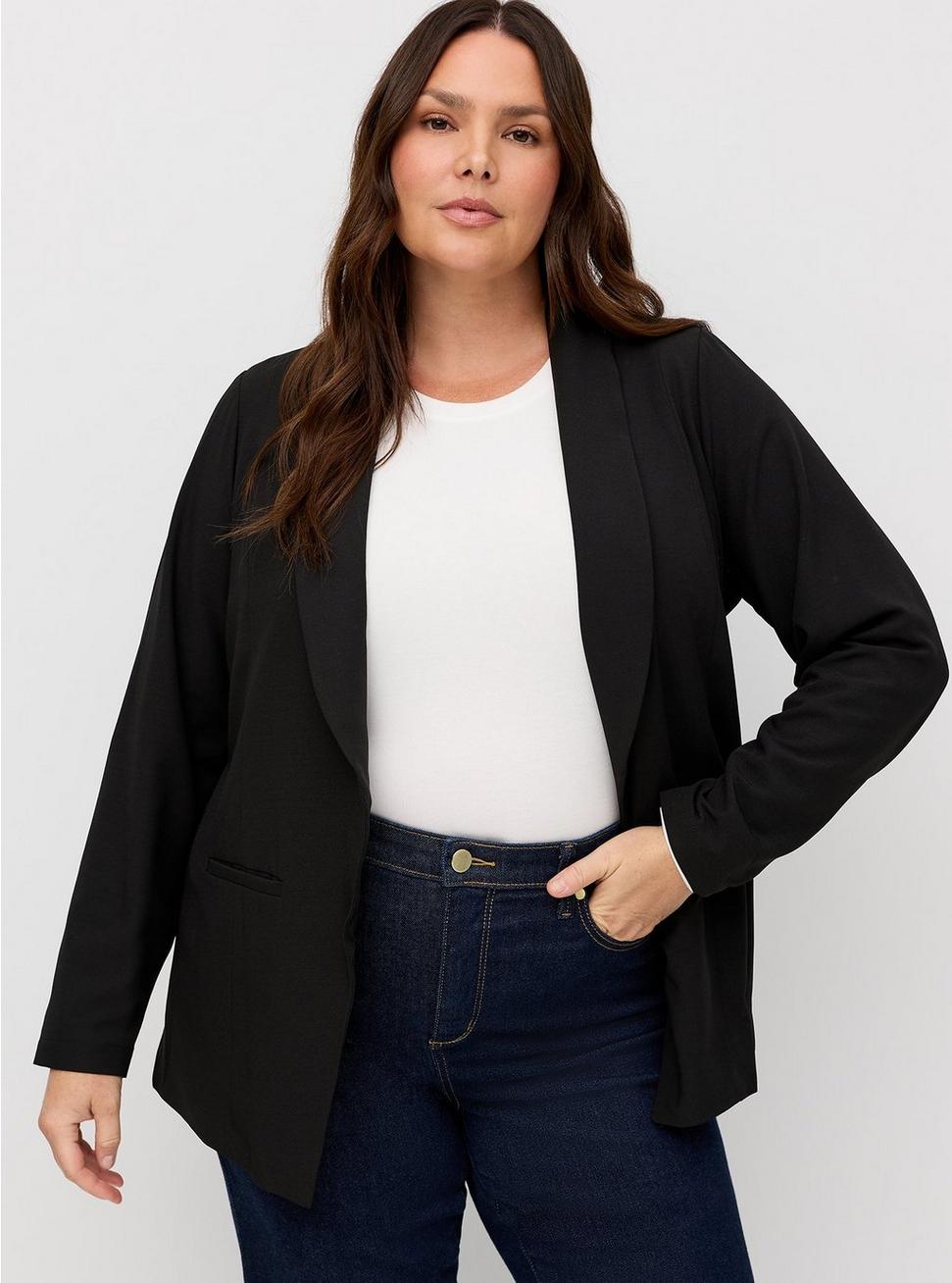 Plus size fashion MUST Haves cover photo collage