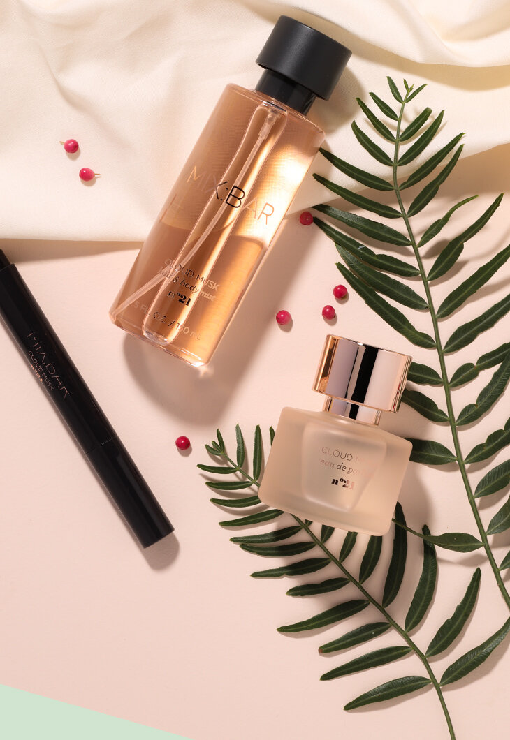 Perfumes to smell like gold ⭐️✨ cover photo collage