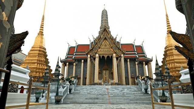 Must-Visits in Bangkok, Thailand (From a local!) cover photo collage