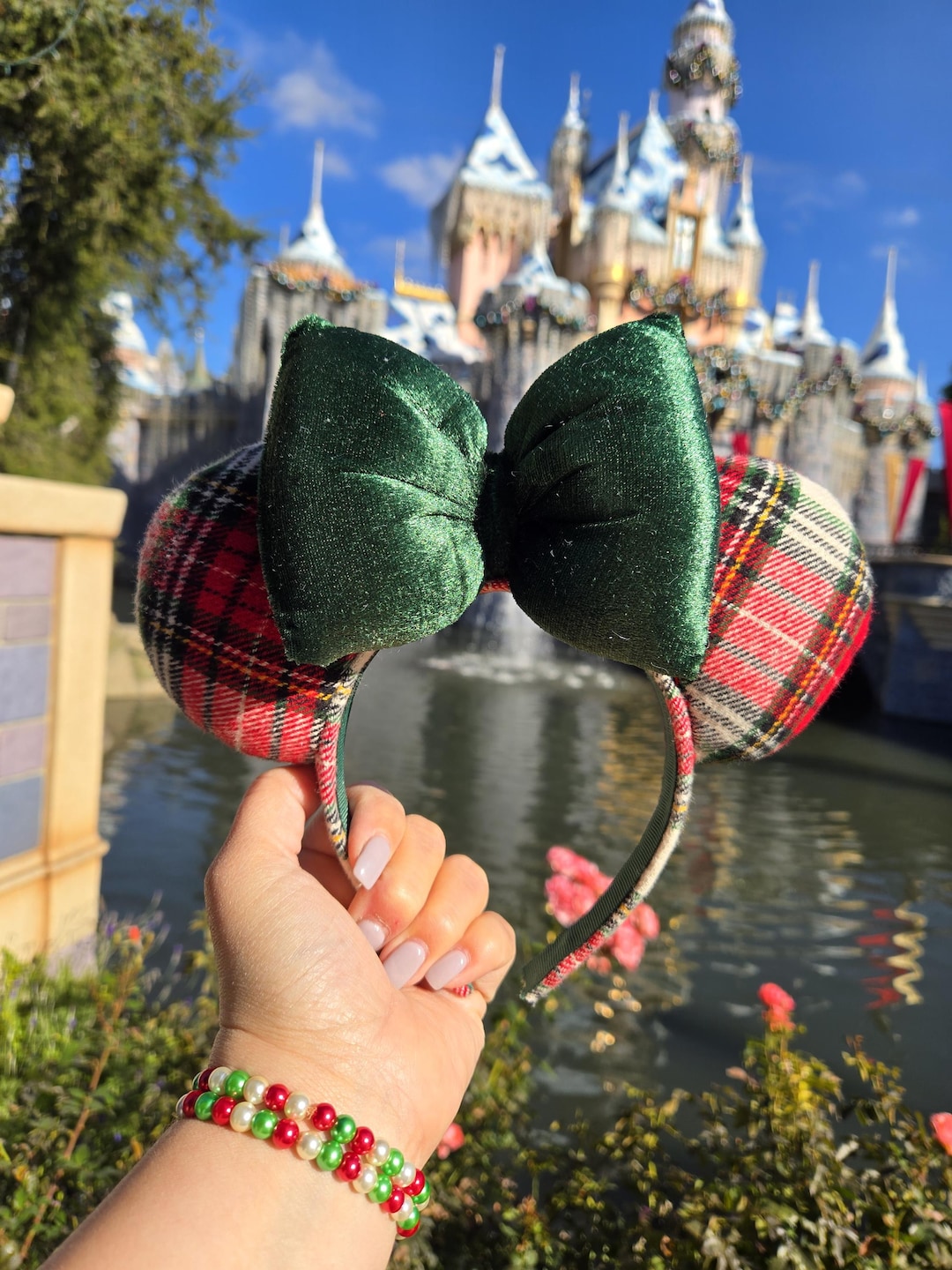 Happiest Finds on Earth ~ Xmas edition cover photo collage