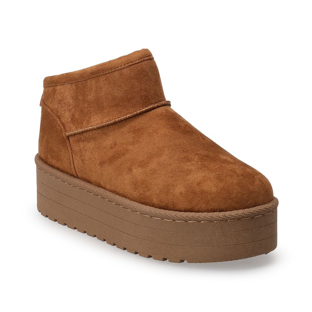 Shoe Recs for Young Women On A Budget!! cover photo collage