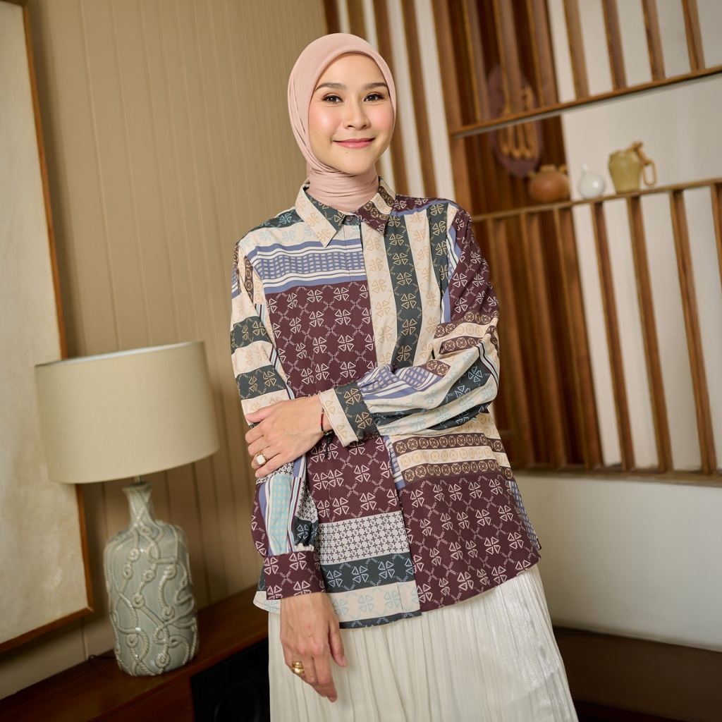 Confidence-Boosting Women’s Outfits – Stylish, Elegant & Easy to Wear cover photo collage