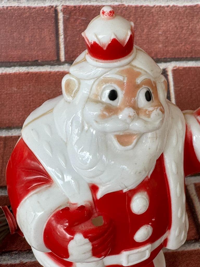Kitschy Christmas: Collecting Japan's Vintage Porcelain Holiday
