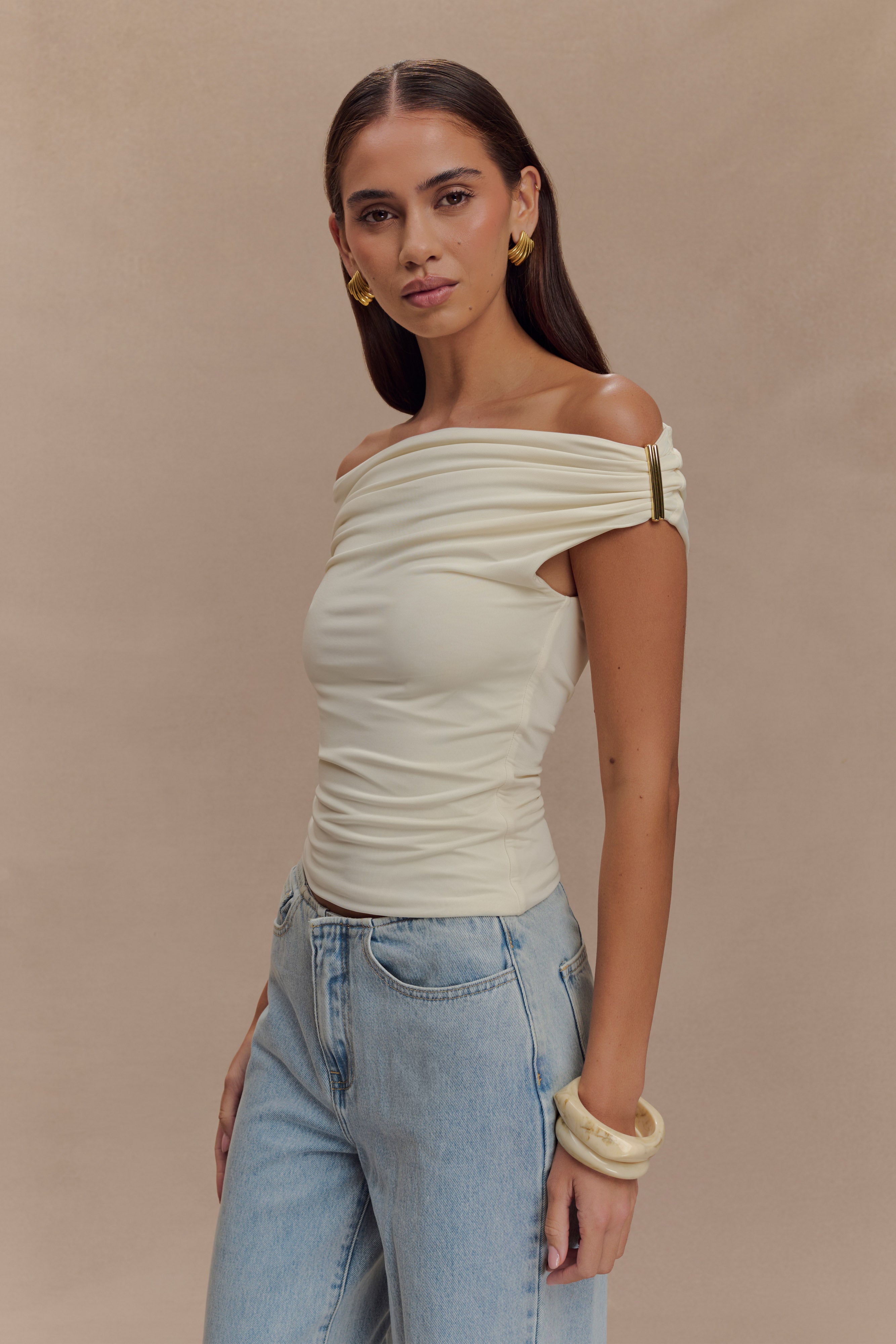 It Girl Clothing Wishlist cover photo collage