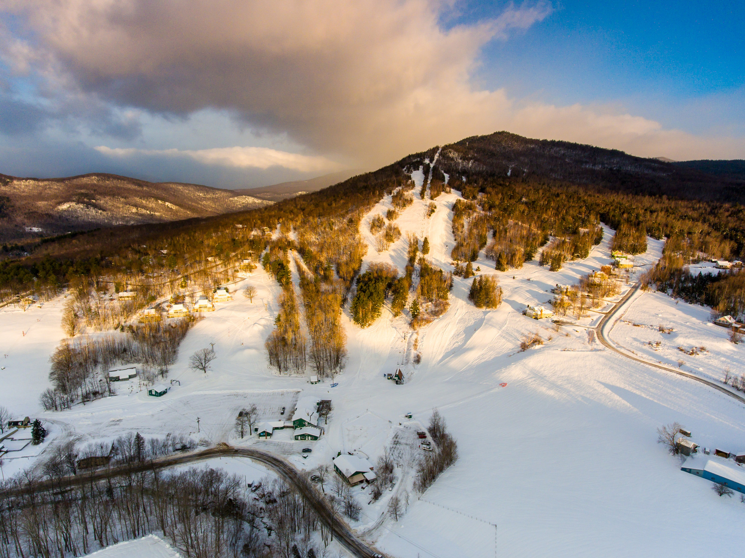 Winter Wonderland: Mount Washington Valley Recommendations cover photo collage