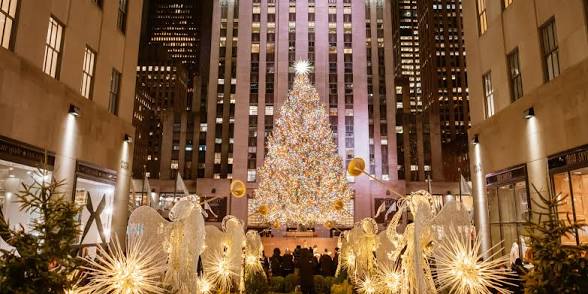 Come with me on my New York City Christmas Adventure cover photo collage