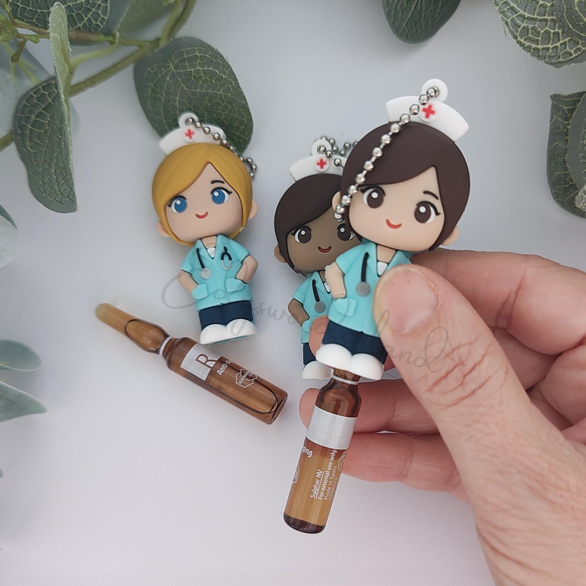 Student midwife essentials I actually use on placement 💙🩷 cover photo collage