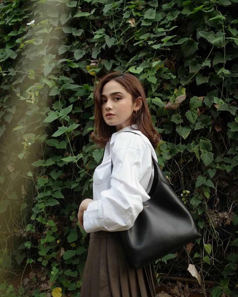 What’s In My Purse!? cover photo collage