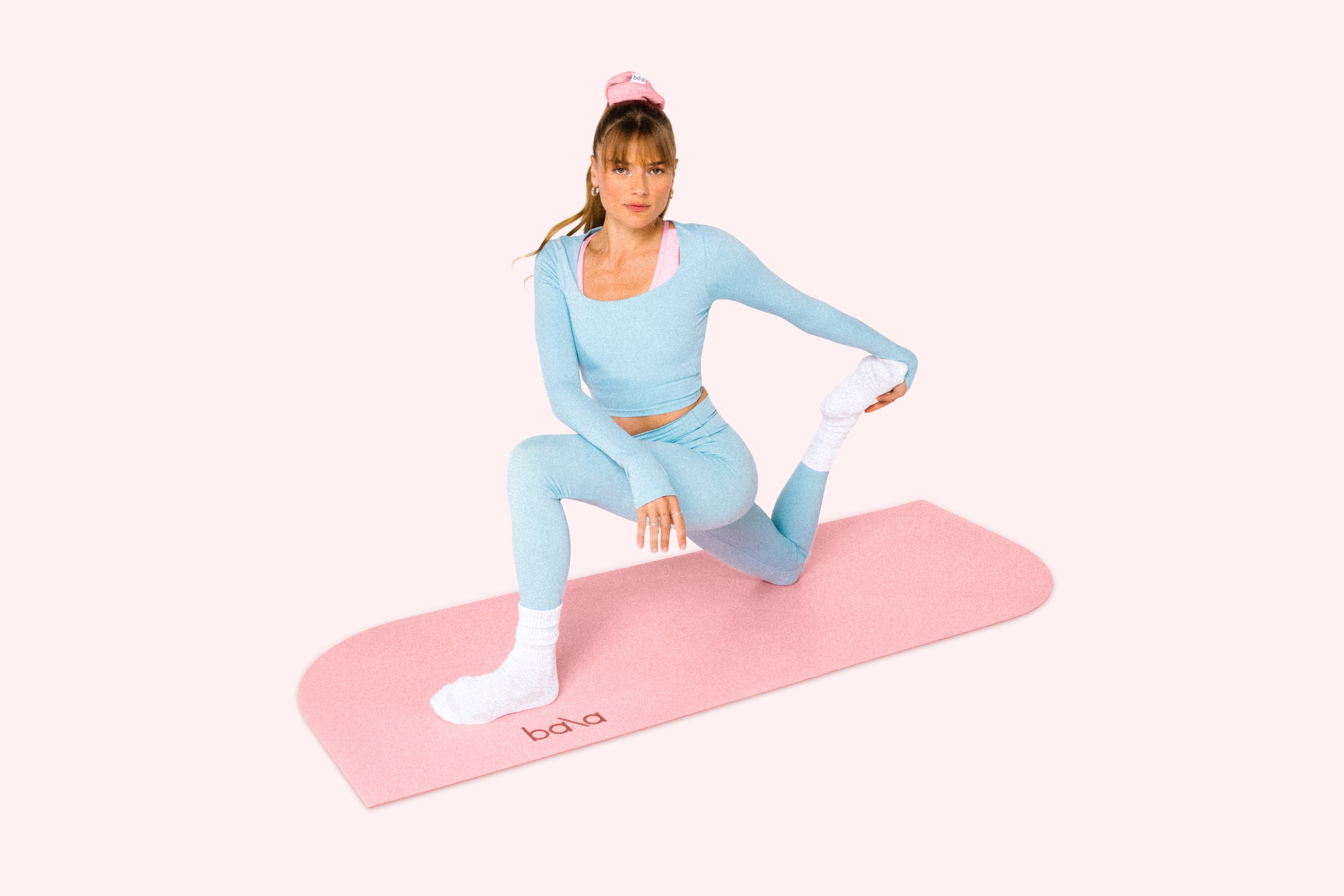 Girly things that make my workouts fun! 🥰 cover photo collage