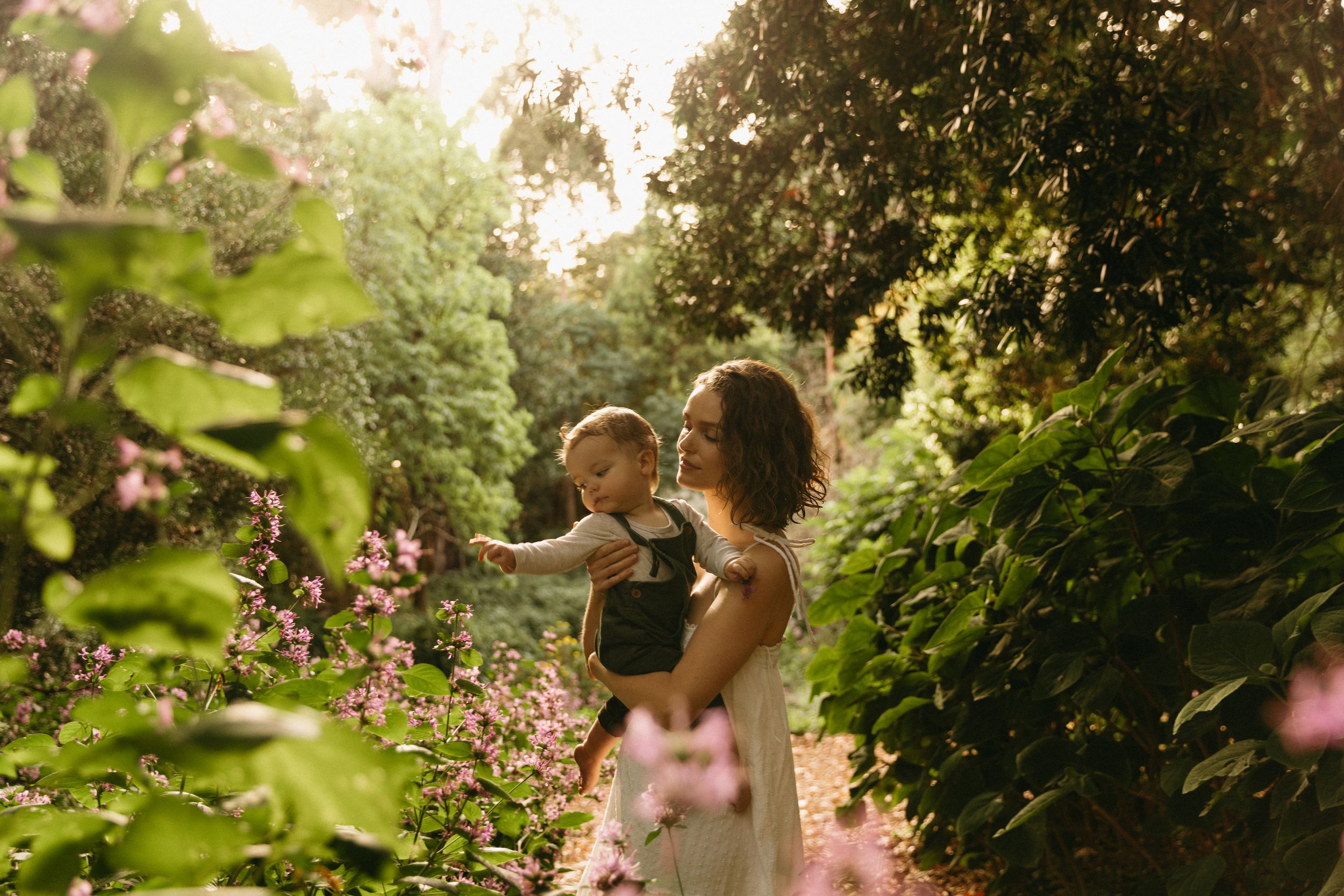 Beginner-friendly Film Photography🎞️ cover photo collage