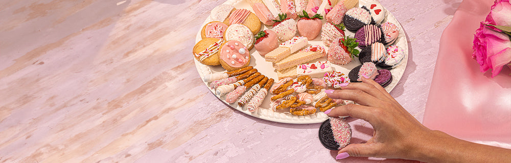 Valentine’s Day Dessert Board Ideas – Easy Sweet Dips & Recipes cover photo collage