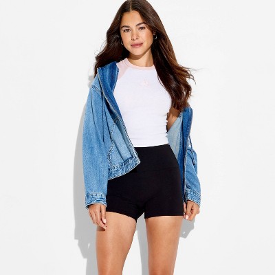 Clothing Basics To Keep On Hand For Easy Outfits When You “Have Nothing to Wear” cover photo collage