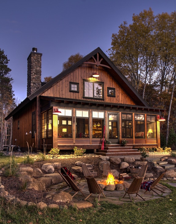 Unique Minnesota Vacation Rentals 🌲 cover photo collage