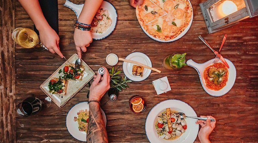 10 Aruba Restaurants That Over Deliver cover photo collage