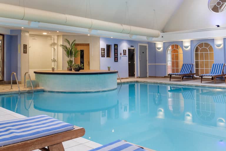 Our favourite Bracknell Hotels cover photo collage