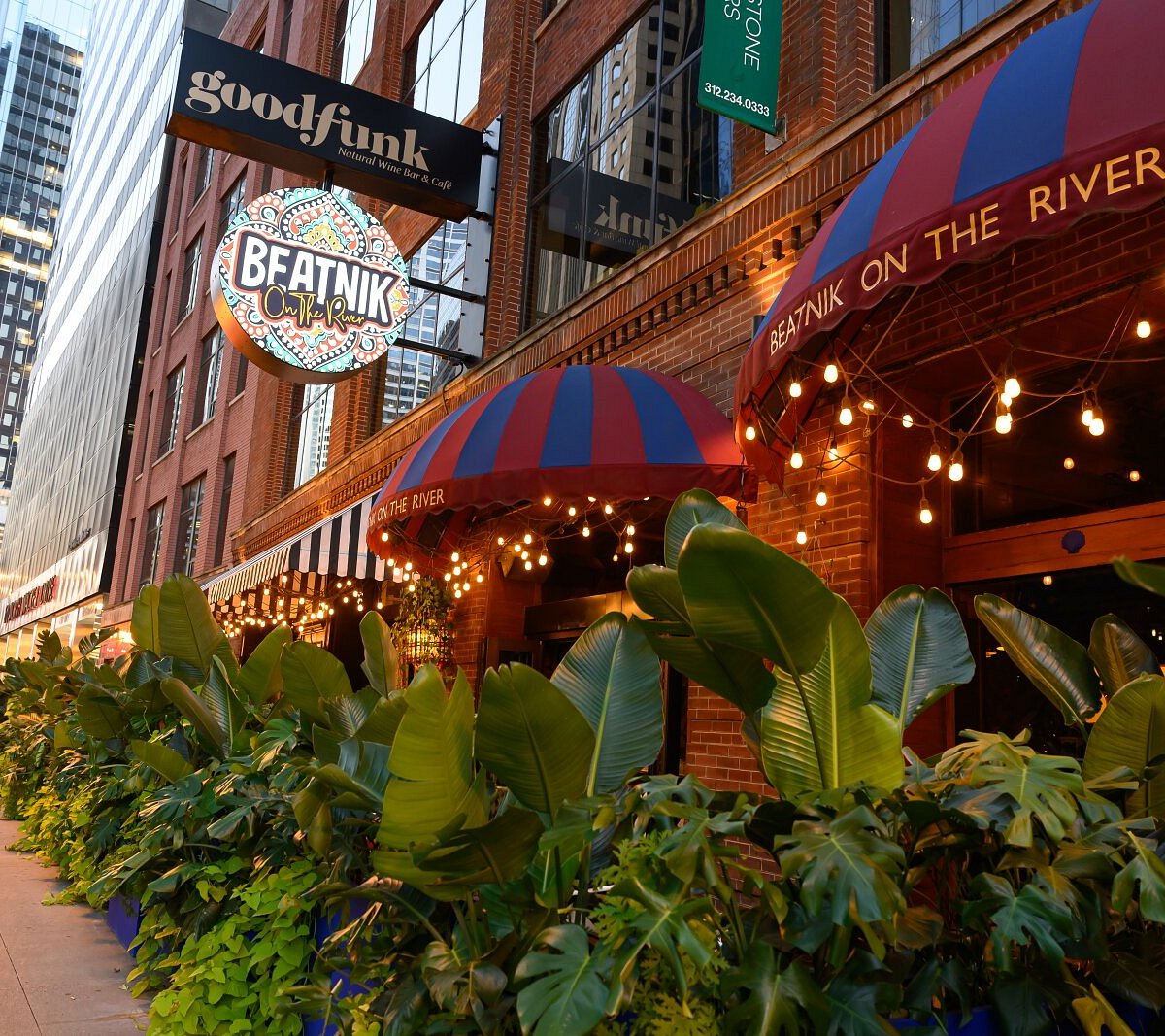 Chicago restaurants I love cover photo collage