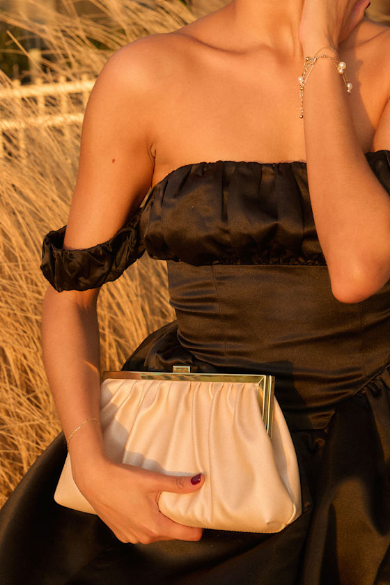 👜Chic on a Budget (Bags Under $50) cover photo collage