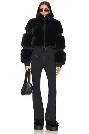 Must-Have Outerwear & Activewear - Shop my favorites ↓ cover photo collage